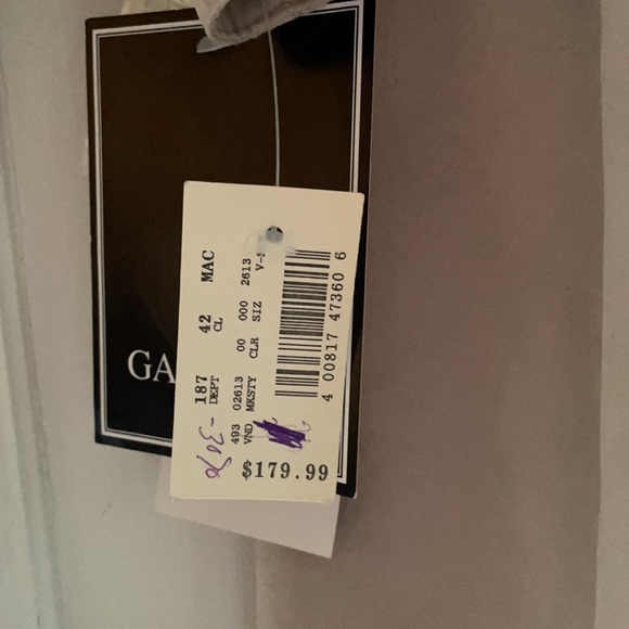 Jacket - Picture 3 of 3